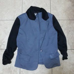 Women's Buttoned Down Blazer